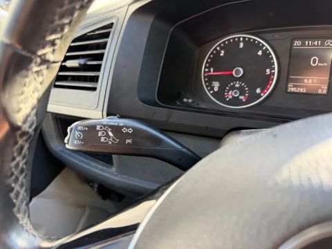 Volkswagen 2.0TDI 140pk L1H1 DSG Automaat Airco Navi Cruisecontrol Trekhaak MARGE | Van Nierop BV [11]