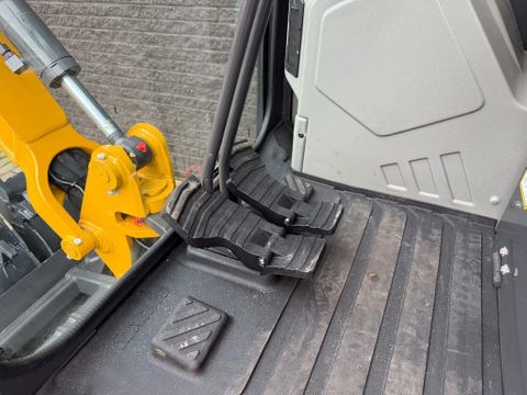 XCMG XE20E PRO NIEUW Airco Snelwissel 3 Bakken Extra Functie KUBOTA MOTOR vier keer op voorraad | Van Nierop BV [22]