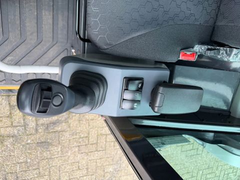 XCMG XE20E PRO NIEUW Airco Snelwissel 3 Bakken Extra Functie KUBOTA MOTOR vier keer op voorraad | Van Nierop BV [24]