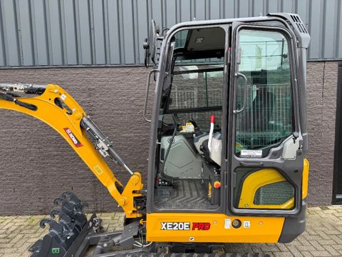 XCMG XE20E PRO NIEUW Airco Snelwissel 3 Bakken Extra Functie KUBOTA MOTOR vier keer op voorraad | Van Nierop BV [9]