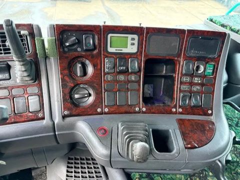 Scania L TOPLINE ORIGINAL DUTCH SHOW TRUCK (EURO 3 / 12 GEARS MANUAL GEARBOX / RETARDER / AIRCONDITIONING / SPECIAL INTERIOR) | Engel Trucks B.V. [11]