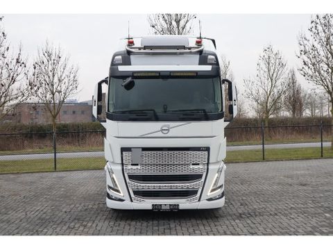 Volvo
| 6X2 | RETARDER | HYDRAULICS | I-SAVE | EURO 6 | Hulleman Trucks [2]
