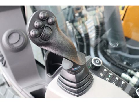 XCMG
XE300E | ROTOTILT R8 | CE | CUMMINS STAGE V | EC300 | SY305 | 330 | Hulleman Trucks [19]