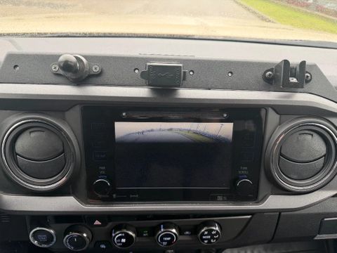 Toyota TRD 4X4 3.5 V6 Automaat Airco Cruise Control Trekhaak 30000KM | Van Nierop BV [25]