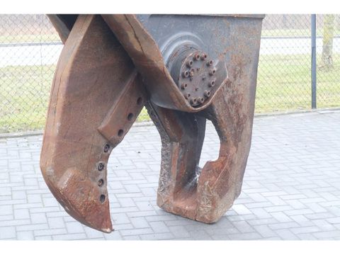 Kobelco
SK460 LC-3 | LABOUNTY MSD65R | SCRAP | SCHROTT | Hulleman Trucks [11]