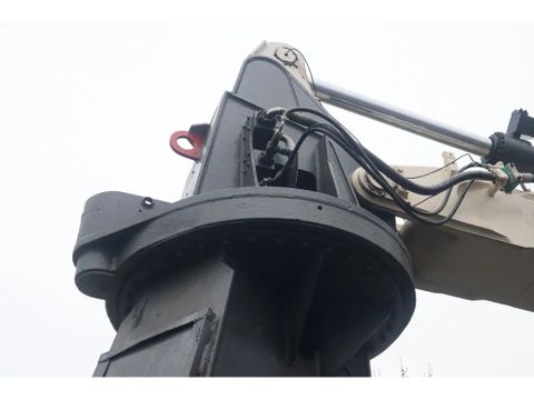 Kobelco
SK460 LC-3 | LABOUNTY MSD65R | SCRAP | SCHROTT | Hulleman Trucks [13]