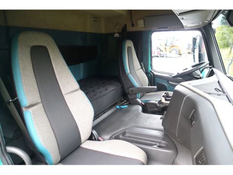 Volvo
| 4X2 | 275.000 KM ! | XLOW / LOW DECK | Hulleman Trucks [16]