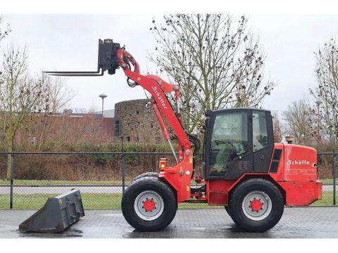 Schäffer
8082 | FORKS | BUCKET | EXTRA FUNCTION | Hulleman Trucks [1]