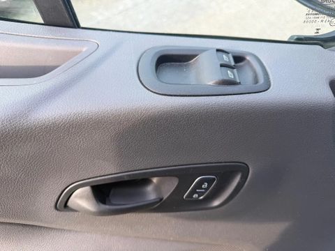 Ford 350 2.0TDCI Dubbelcabine Openlaadbak Airco Camera Trekhaak 10000KM | Van Nierop BV [5]