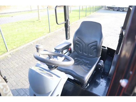 Manitou
MLA 2-25 H | FORKS | 3-M WARRANTY | NEW UNUSED | Hulleman Trucks [14]