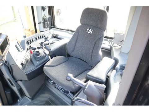 Caterpillar
D8T | D 8 T | RIPPER | AIRCO | CE-MACHINE | Hulleman Trucks [15]