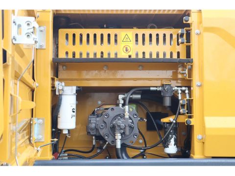 XCMG
XE300E | ROTOTILT R8 | CE | CUMMINS STAGE V | HAMMER / SHEAR | Hulleman Trucks [16]