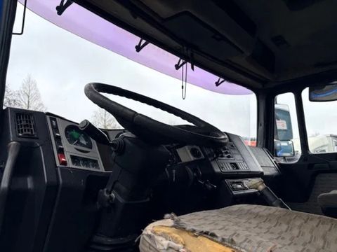 MAN DFS 6x4 TRACTOR UNIT (EURO 2 / MANUAL GEARBOX / REDUCTION AXLES / HYDRAULIC KIT / SLIDING FIFTH WHEEL / AIRCONDITIONING) | Engel Trucks B.V. [10]