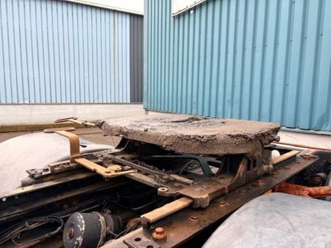 MAN DFS 6x4 TRACTOR UNIT (EURO 2 / MANUAL GEARBOX / REDUCTION AXLES / HYDRAULIC KIT / SLIDING FIFTH WHEEL / AIRCONDITIONING) | Engel Trucks B.V. [8]