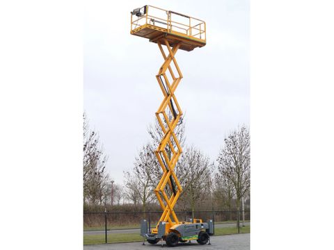 Haulotte
COMPACT 12DX | 12 METER | 450 KG | OUTRIGGERS | Hulleman Trucks [8]