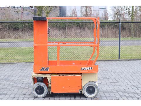 JLG
1230 ES | 5.6 METER | 230 KG | Hulleman Trucks [1]