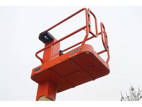 JLG
1230 ES | 5.6 METER | 230 KG | Hulleman Trucks [10]