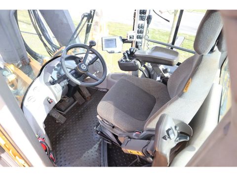 Volvo
L350F | L 350 F | QUICK COUPLER | MICHELIN L5 | BSS | CDC | Hulleman Trucks [16]