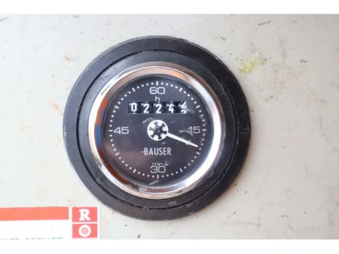 Mercedes-Benz
| 6X2*4 | JUNJIN 25 METER | REMOTE | EURO 6 | Hulleman Trucks & Machinery B.V. [16]