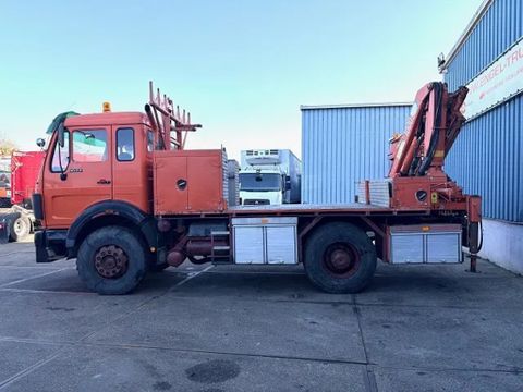 Mercedes-Benz AK 4x4 V6 WITH ONLY 128.500 KM!! AND HMF 1003K2 CRANE (MANUAL GEARBOX / FULL STEEL SUSPENSION / REDUCTION AXLE / P.T.O. / ETC.) | Engel Trucks B.V. [5]
