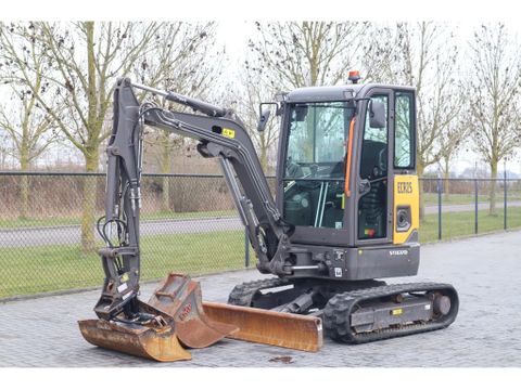 Volvo
ECR25 ELECTRIC | JECR25D | TILTBUCKET | BUCKET | LOW HOURS | Hulleman Trucks & Machinery B.V. [2]