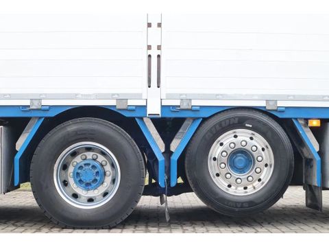 Volvo
| 6X2*4 RETARDER DEMOUNTABLE CRANE EFFER 215-6 | Hulleman Trucks & Machinery B.V. [13]