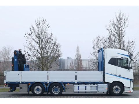 Volvo
| 6X2*4 RETARDER DEMOUNTABLE CRANE EFFER 215-6 | Hulleman Trucks & Machinery B.V. [37]