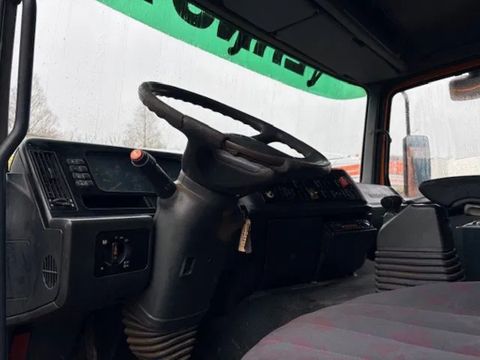 Mercedes-Benz L 6x2 WITH 15,5 M3 MULLER F155EGH VACUUM TANK (EPS WITH CLUTCH / RETARDER / ADR-VLG / P.T.O. / AIRCONDITIONING / | Engel Trucks B.V. [23]
