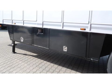 CUPPERS LVO 12-27 SAL | Companjen Bedrijfswagens BV [26]