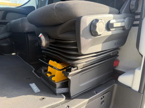 Iveco 50C18 3 zijdige Kipper Automaat Airco Cruisecontrol Trekhaak BPM VRIJ | Van Nierop BV [12]