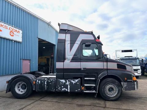 Volvo GLOBETROTTER ROYAL CLASS 4X2 ORIGINAL DUTCH COLLECTORS ITEM (MANUAL GEARBOX / EURO 3 / HYDRAULIC SET / VEB-ENGINE BRAKE / ETC.) | Engel Trucks B.V. [4]