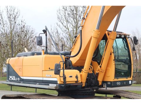 Hyundai
ROBEX 250 LC-9 | BUCKET | QUICK COUPLER | Hulleman Trucks & Machinery B.V. [8]