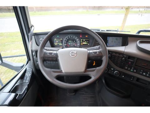 Volvo
8X4*4 | HYVA HOOKLIFT | BIG AXLES | EURO 6 | Hulleman Trucks & Machinery B.V. [17]
