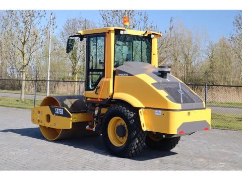 Volvo
SD75B | SD 75 B | NEW / UNUSED | | Hulleman Trucks & Machinery B.V. [3]