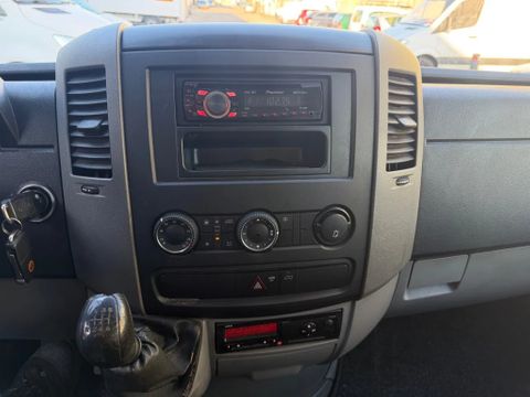 Volkswagen 2.5TDI Dubbelcabine Openlaadbak Trekhaak Airco 120000KM | Van Nierop BV [11]