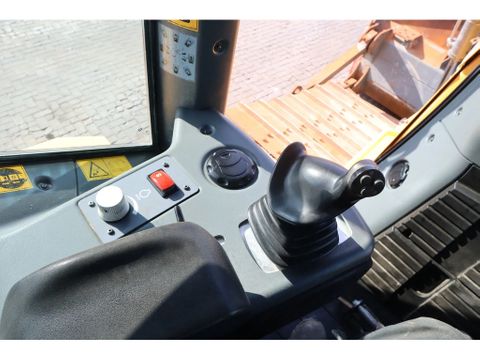 Liebherr
PR736 LGP | AIRCO | LOW HOURS! | Hulleman Trucks & Machinery B.V. [19]