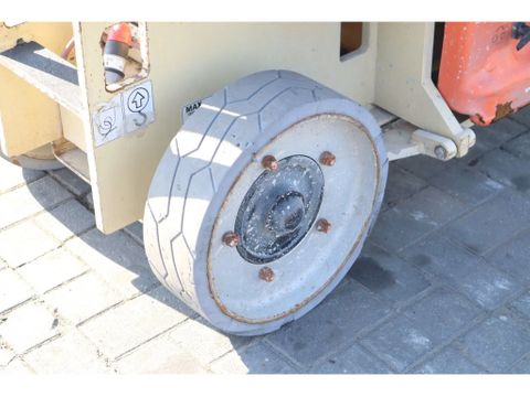 JLG
2630ES | 10 METER | 230 KG | Hulleman Trucks & Machinery B.V. [17]