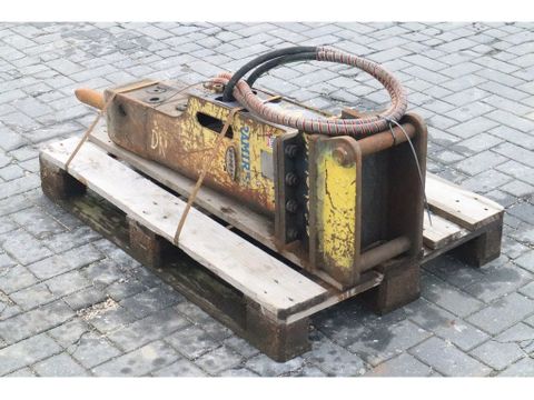 Soosan
SB30II TS-9 | S40 | 2.5 TO 4.5 TON | HYDRAULIC BREAKER | Hulleman Trucks & Machinery B.V. [5]
