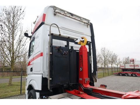 Mercedes-Benz
| 6X2 | MULTILIFT HOOK | RETARDER | EURO 6 | Hulleman Trucks & Machinery B.V. [11]
