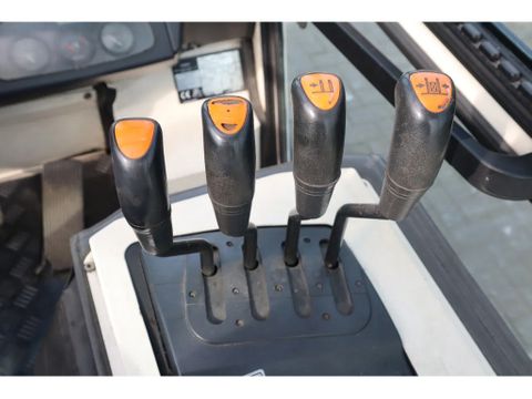 Doosan
D55C-5 | 5500 KG | SIDESHIFT | POSITIONERS | Hulleman Trucks & Machinery B.V. [16]