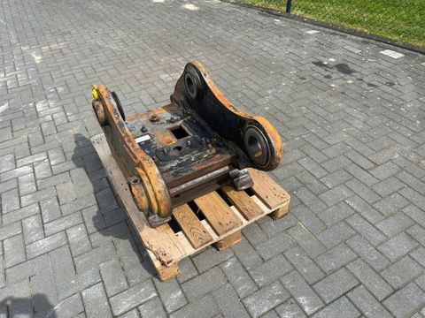 Klepp Mek
KM90-D | HYDRAULIC QUICK COUPLER | SNELWISSEL | SCHNELLWECHSLER | Hulleman Trucks & Machinery B.V. [7]