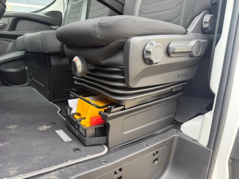 Iveco Chassis Dubbelcabine Airco Cruisecontrol Trekhaak BPM VRIJ 5X OP VOORRAAD | Van Nierop BV [13]