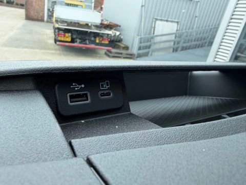 Iveco Chassis Dubbelcabine Airco Cruisecontrol Trekhaak BPM VRIJ 5X OP VOORRAAD | Van Nierop BV [24]