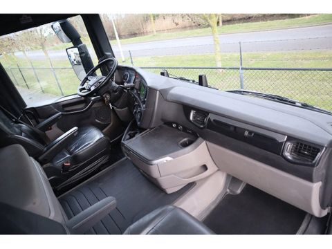 Scania
XT | 6X4 | 216.000 KM | FULL STEEL | RETARDER | 3 PEDAL | Hulleman Trucks & Machinery B.V. [17]