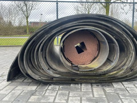 Onbekend
CONVEYOR BELT | TRANSPORTBAND | RUBBER ROLL | 125X1.2 M | Hulleman Trucks & Machinery B.V. [4]