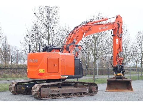 Hitachi
ZX225 US LC-6 | ROTOTILT | BUCKET | GOOD CONDITION | Hulleman Trucks & Machinery B.V. [6]