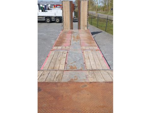 Max Trailer
MAX 100 | 3-AXLE | LIFT DECK | SLIDING RAMPS | Hulleman Trucks & Machinery B.V. [14]
