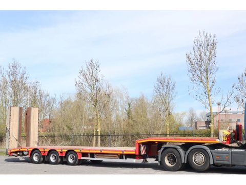 Max Trailer
MAX 100 | 3-AXLE | LIFT DECK | SLIDING RAMPS | Hulleman Trucks & Machinery B.V. [5]