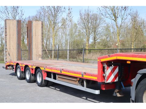 Max Trailer
MAX 100 | 3-AXLE | LIFT DECK | SLIDING RAMPS | Hulleman Trucks & Machinery B.V. [8]