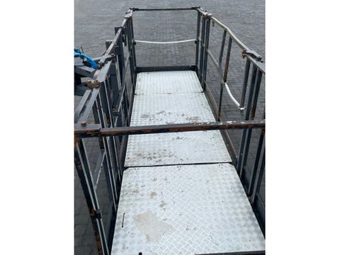 Manitou
WORKING PLATFORM | BASKET | WERKBAK | HYDR | Hulleman Trucks & Machinery B.V. [13]